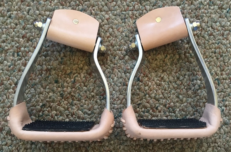 thumbnail image 2 of Showman® Angled Aluminum Angled Stirrups With Twisted Neck. - Country 2 of 11