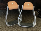 Like new, aluminum western stirrups